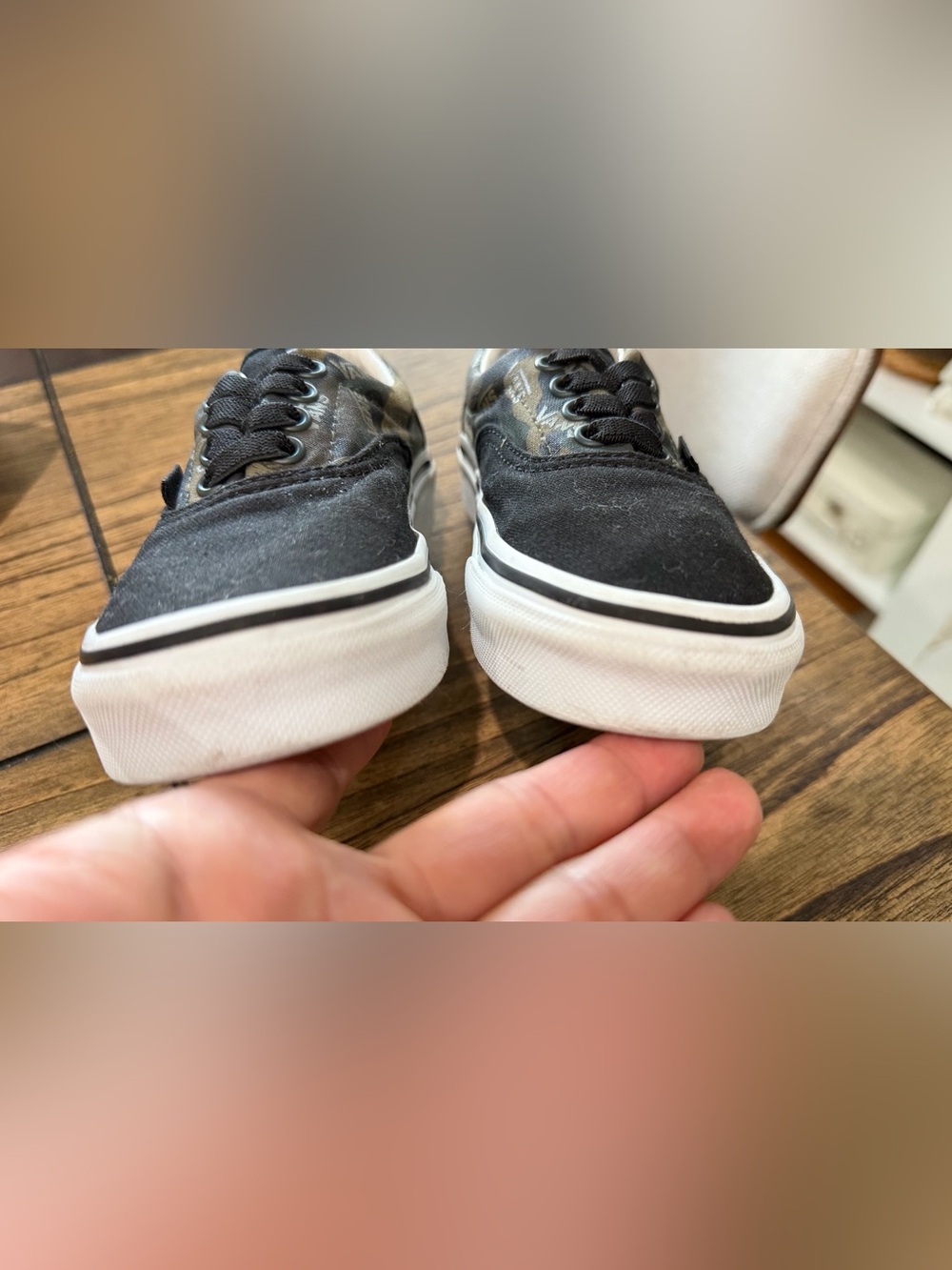 Vans Kids' Black & Camo Low-Top Skate Shoes size 13.5 - Picture 5 of 10